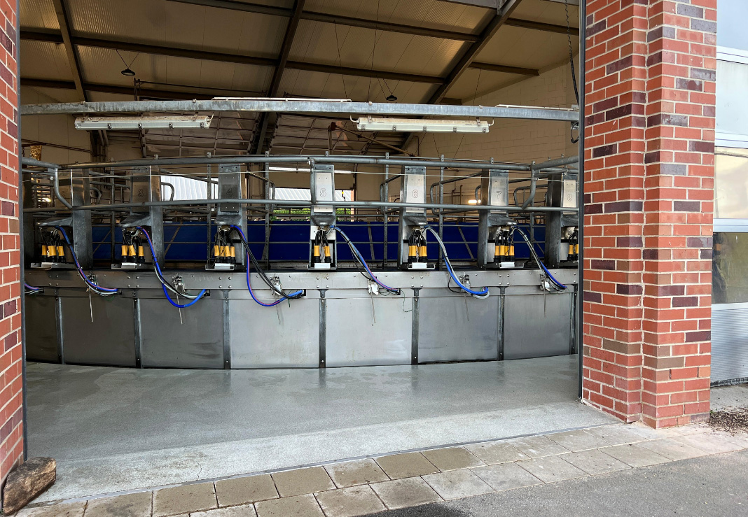 leinequelle_milchvieh_melksystem